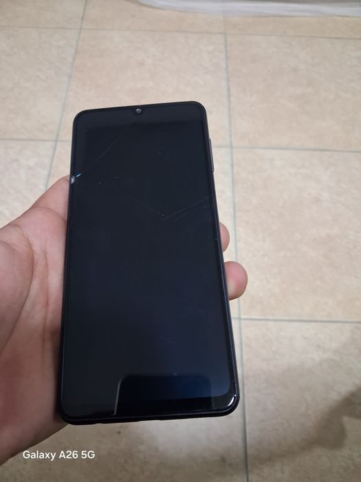 Samsung galaxy M 32 holati ideal
