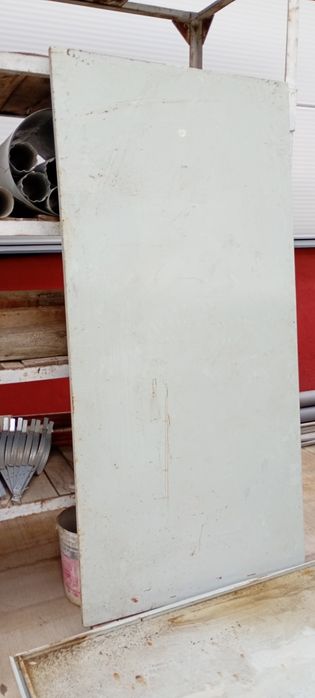 Panou tablă (ușa tablă)