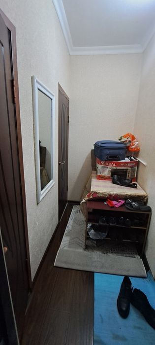 Uy sotiladi 1 xonali