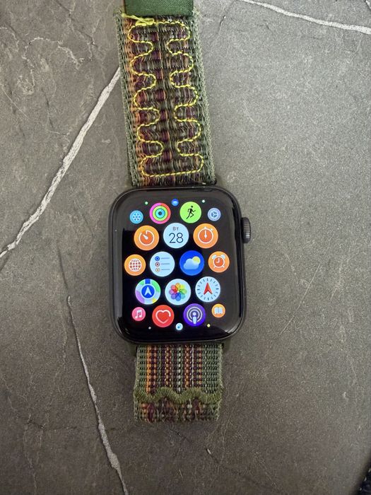Продам Apple Watch