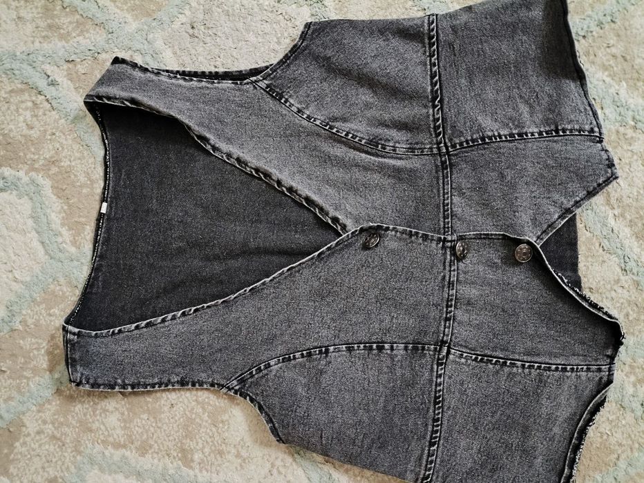 Продается классная жилетка