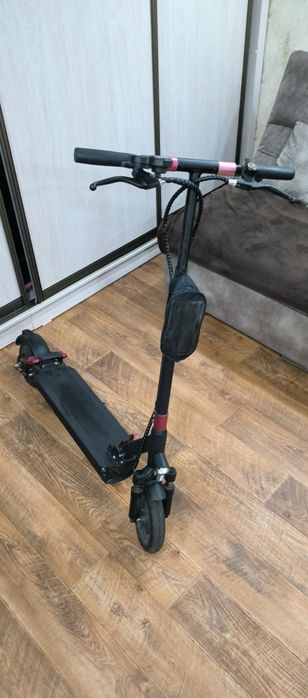 Продам электросамокат Joyor g1