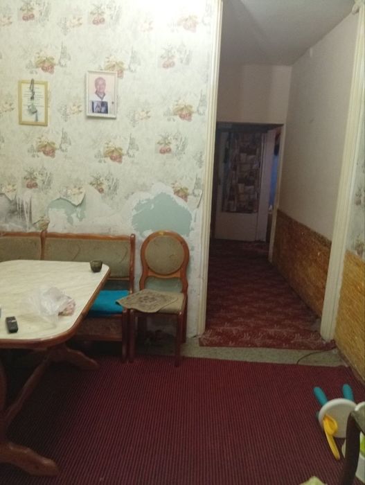 Продаётся 3-х комнатная квартира в Янгихаётском районе Дустлик 1