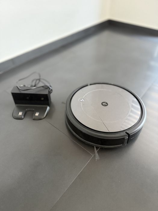 Aspirator irobot roomba combo Full box