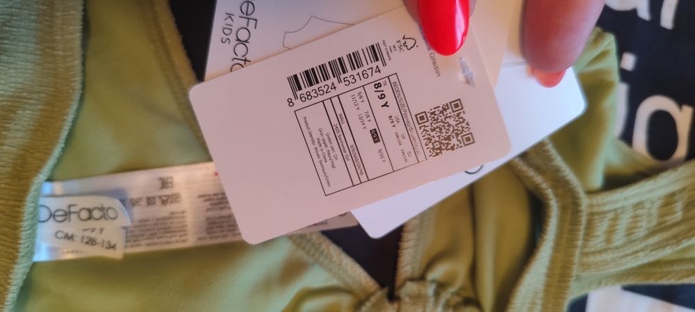 Costum baie fete ,marimea 128-134