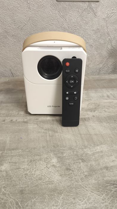 Продам LED-проектор (Б/У)