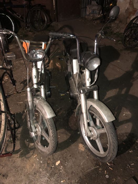 Vand sau schimb 2 bucati piaggio si