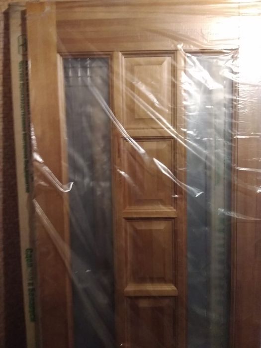 Двери межкомнатные ( массив дерева, Беларусь)