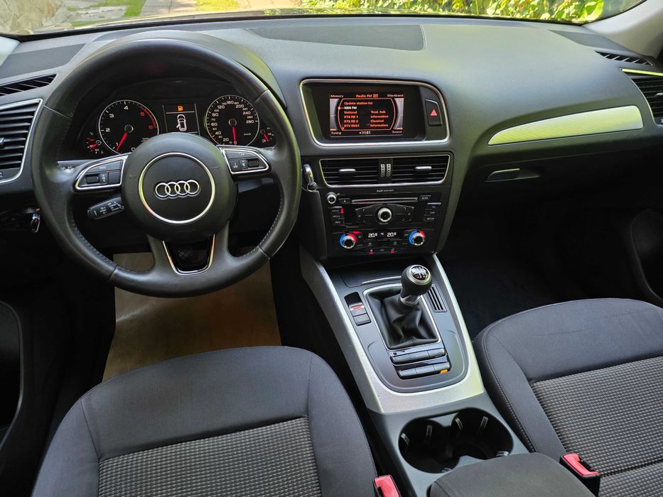 Audi Q5 2.0 Tdi 143 cp, Manual, recent import, Rate fixe, Garantie
