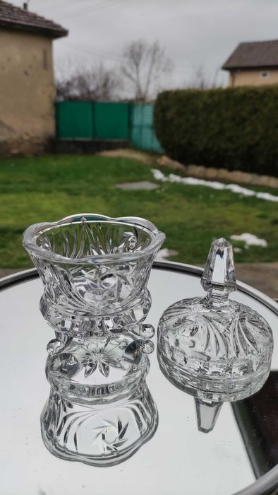 Кристална захарничка на крачета