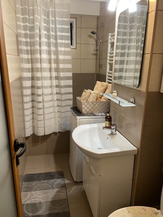 Inchiriere apartament  regim  hotelier