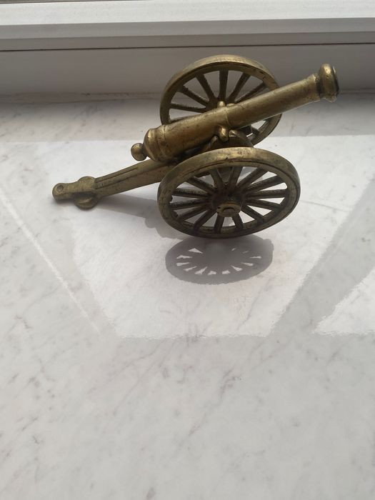 Продам царь пушка латунь