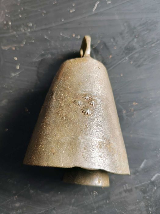 Продавам стари чанове.