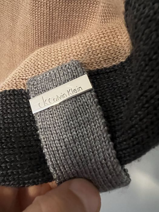 Rochie gri-bej( roze) de la Calvin Klein