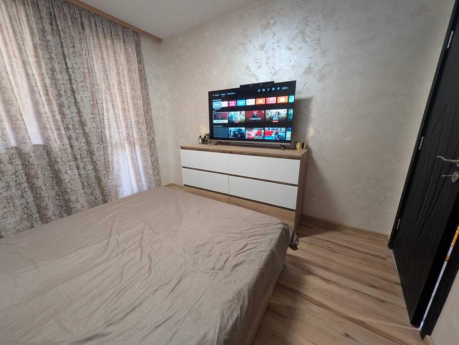 Продава тристаен апартамент в кв. Струмско с АКТ 16