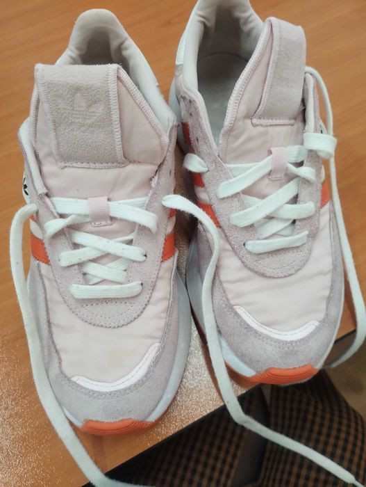 Маратонки adidas 38 номер