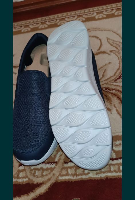 Skechers original 50 размер новый