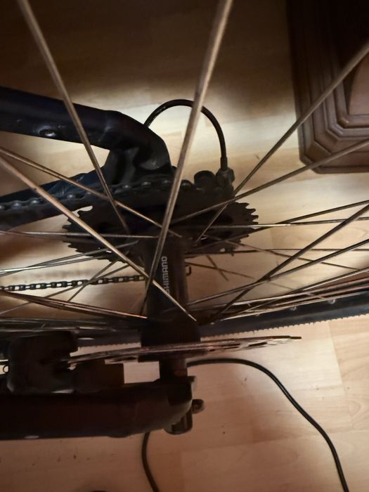 Bicicleta electrica CUBE