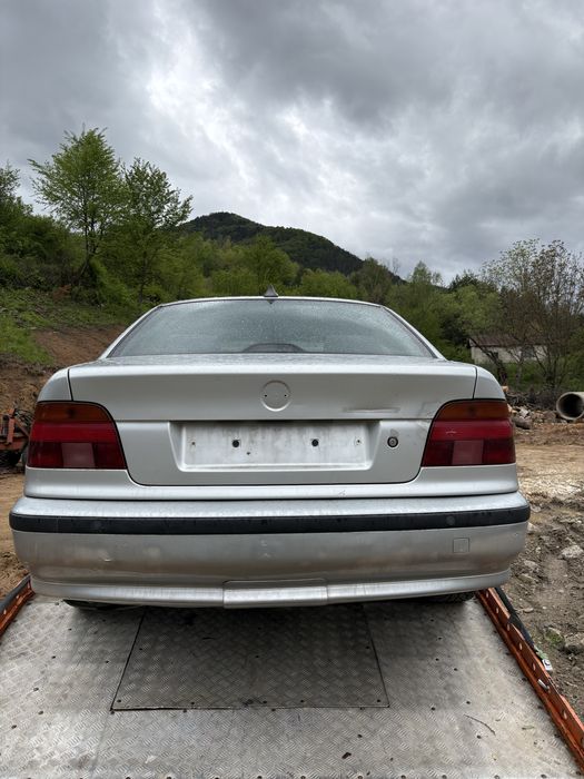 BMW E39 НА ЧАСТИ