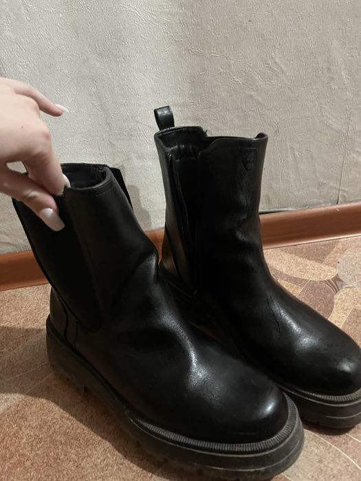 Продам ботинки челси осенние