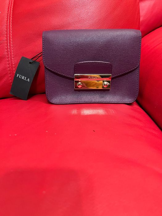 малка чанта Furla
