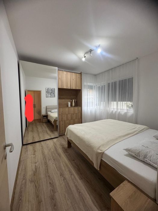 Proprietar,2 camere parter complet mobilat cu teren 150mp si 2 parcari