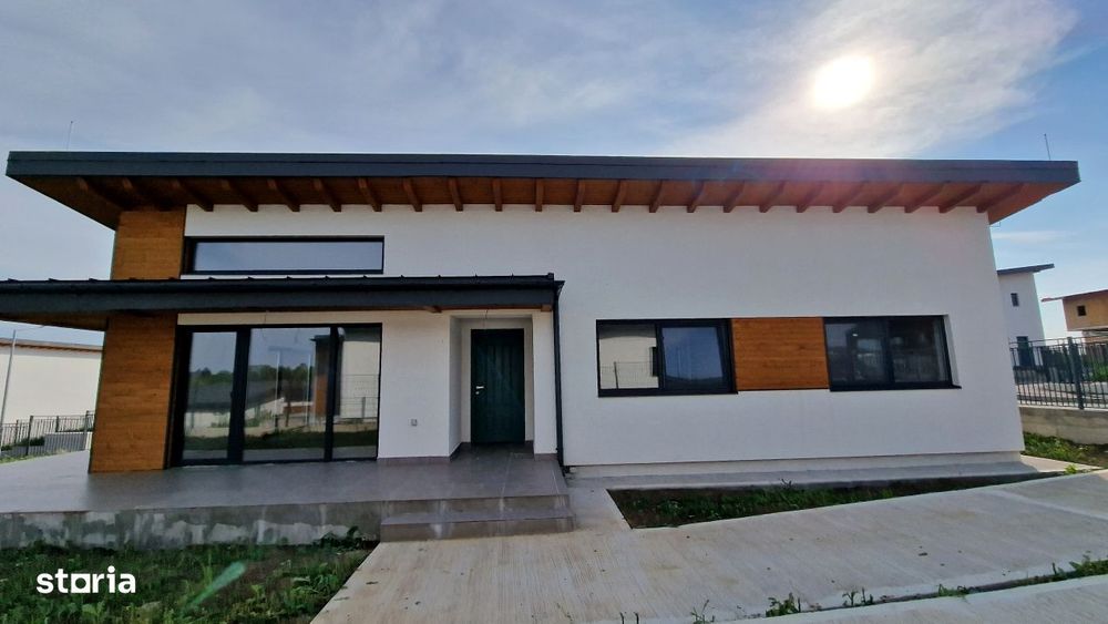Vanzare Vila Pompa Caldura si Panouri | Green Future Snogov | Vedere L
