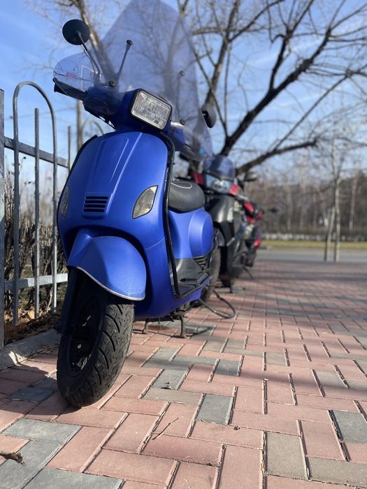 Inchiriez scuter stil vespa 25km/H fara permis