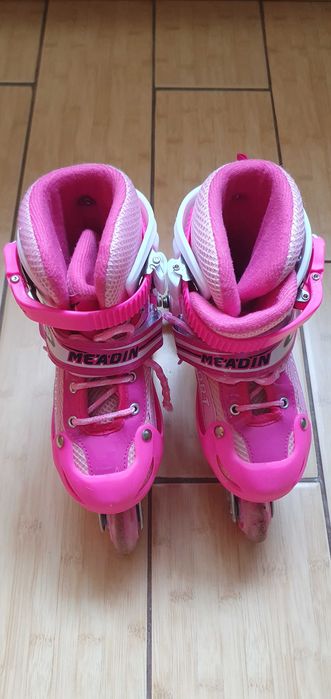 Role reglabile, marimea 26-32 - pentru fete