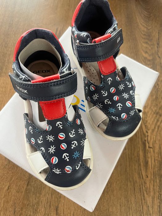 Geox сандали естествена кожа 25номер