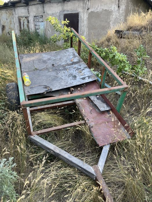 Продам прицеп без колесс