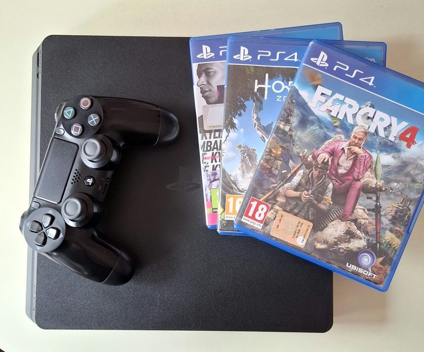 PlayStation 4 Slim 1TB + 3 игри и оригинален контролер