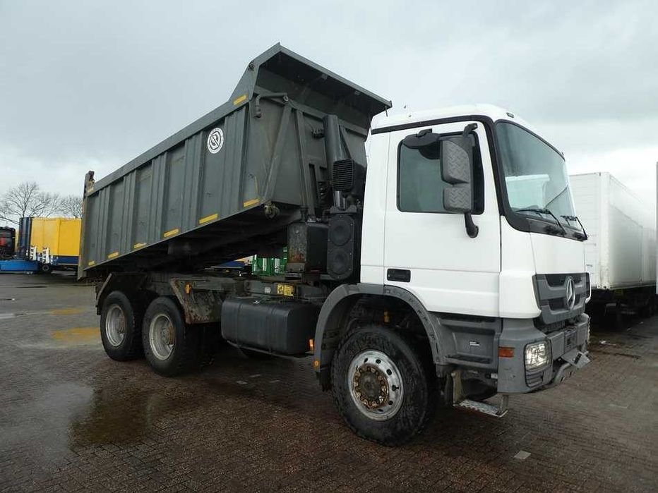 Транспорт с 10 и 20 тонен САМОСВАЛ и БАГЕР