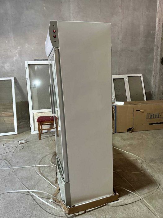 Витринные холодильники Dukers 300-литровый,распродажа