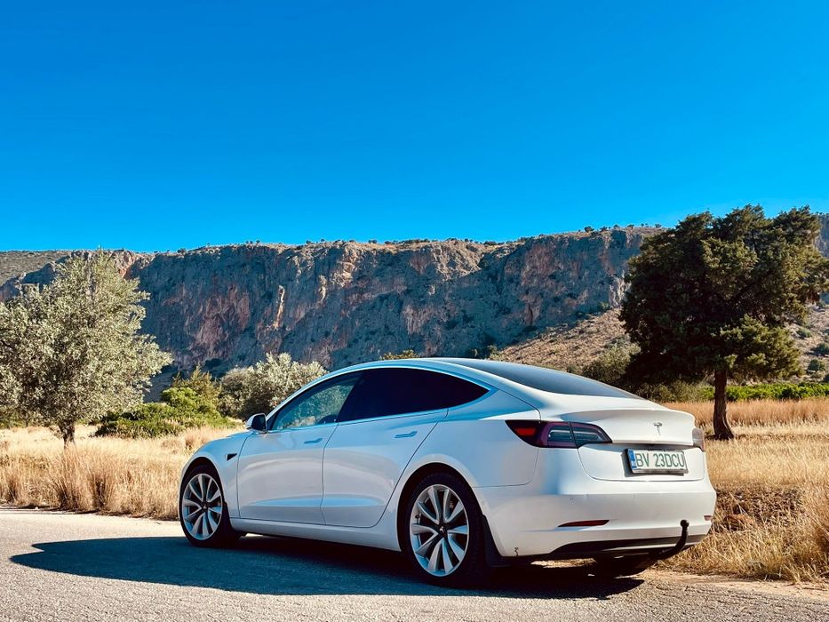 TESLA Model 3 2019