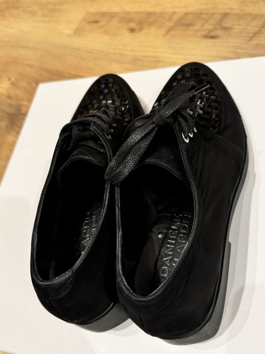 Дамски обувки от велур