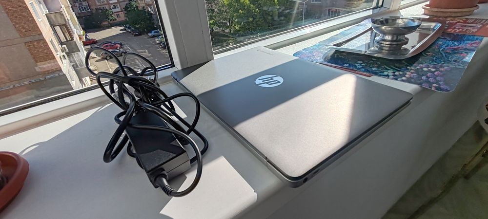 HP Chromebook   cu  amdroid