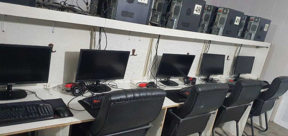 Монитор 22 дюйм AVTECH, SAMSUNG