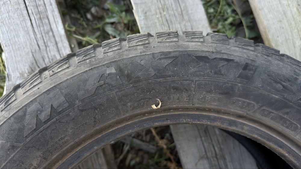 Комплект шин шипованных MAXXIS
