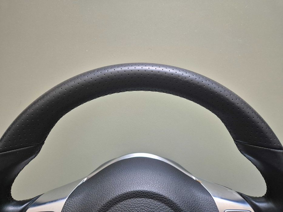 VW Scirocco скосен волан с еърбег + DSG пера/GTD/ GTI – Golf 5/6, Passat B6/B7, Caddy