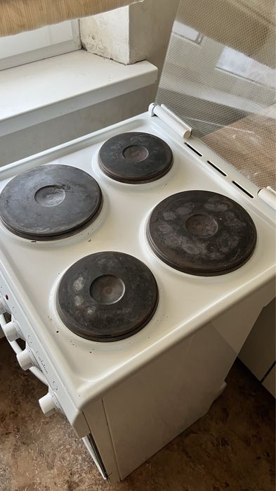 Продам электроплиту