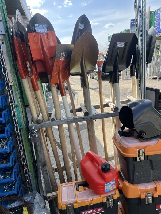 Лопата штыковая и савковая