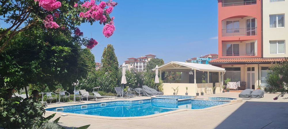 Продава се Двустаен апартамент в Несебър - 69 кв.м за 1211 €/кв.м - Снимка #2