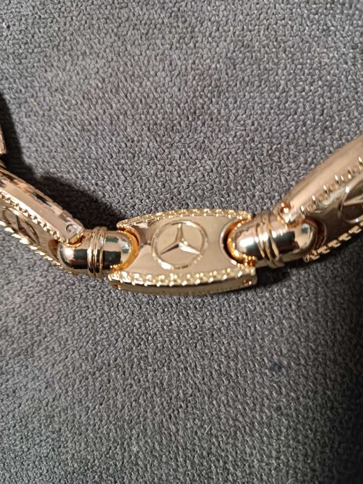 Ланец "Mercedes"