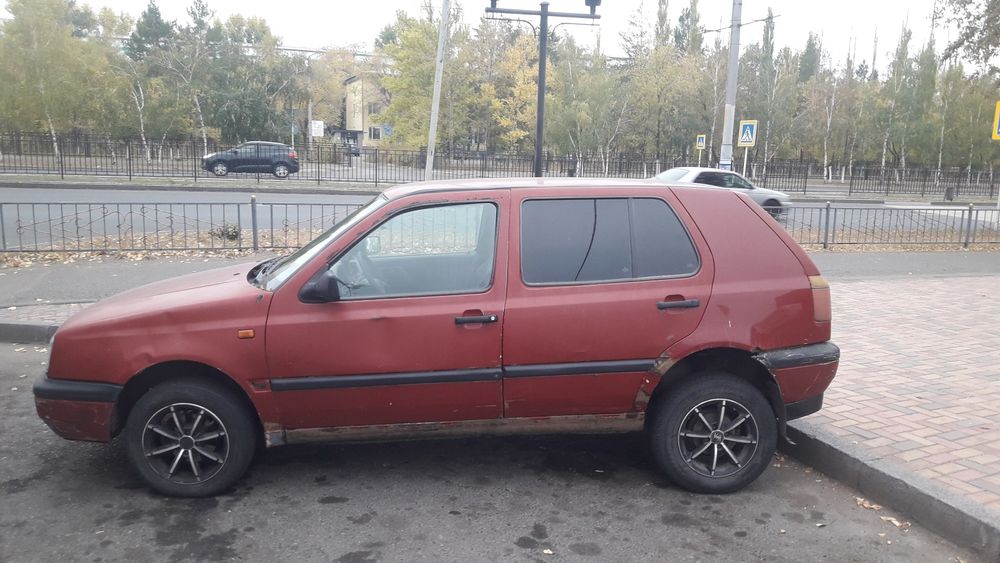 VOIKSWAGEN Гольф 3  купе