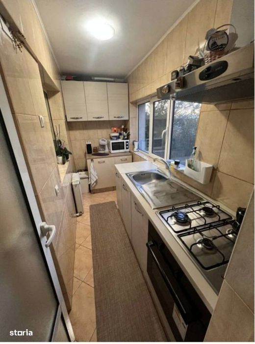 Apartament 2 camere  Bd Bucuresti  - etaj 3/4 - 54 mp - 65000 euro