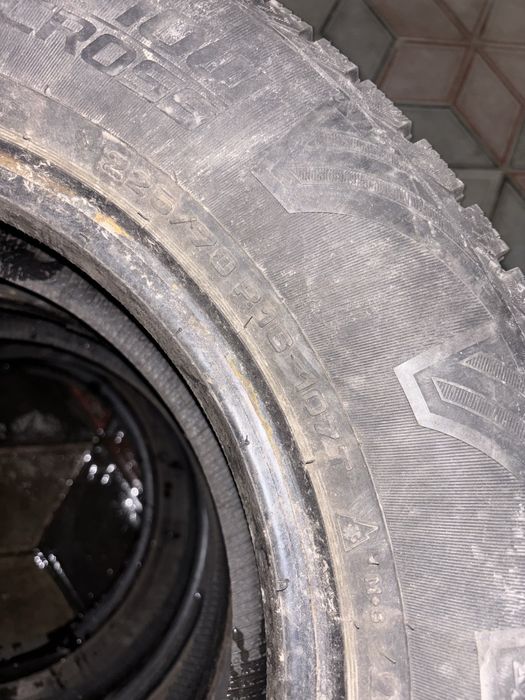 Шины зимние шипы 225 70 r16