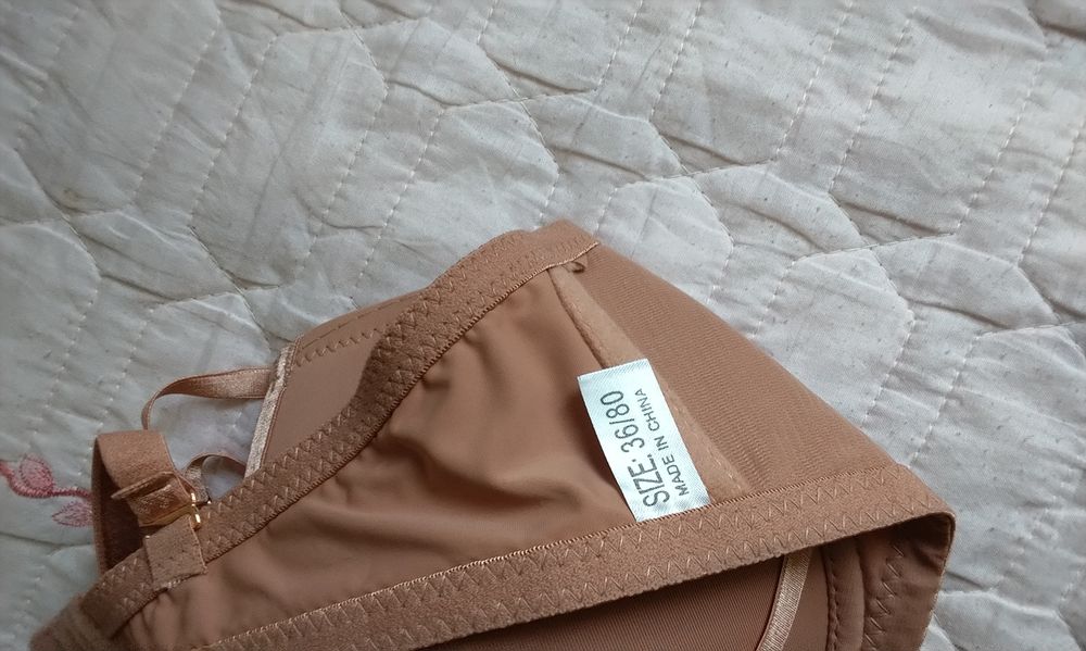 Продаю бюстгальтеры новые