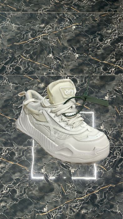 Adidasi Off White Odsy
