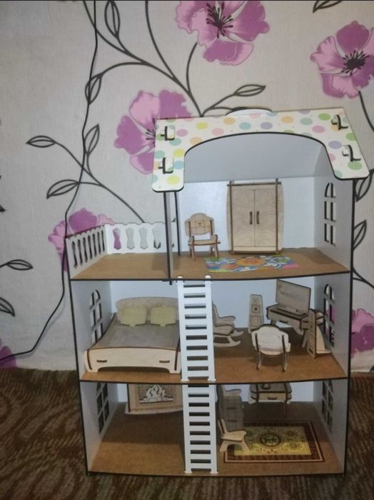 Домик для игр с куклами